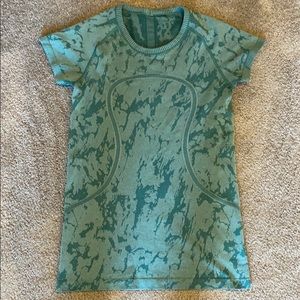 Lululemon shirt